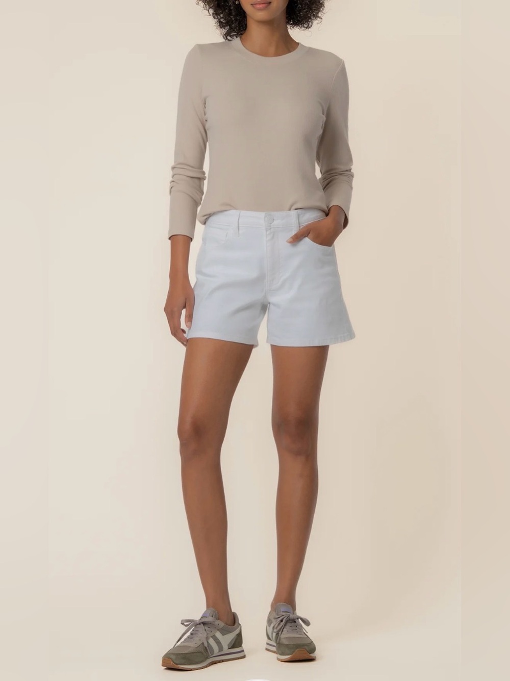 KUT from the Kloth Jane High Rise Short NWT Optic White Distressed Sz 00